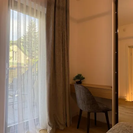 Zaliakalnis Terrace Luxury Apartamento *